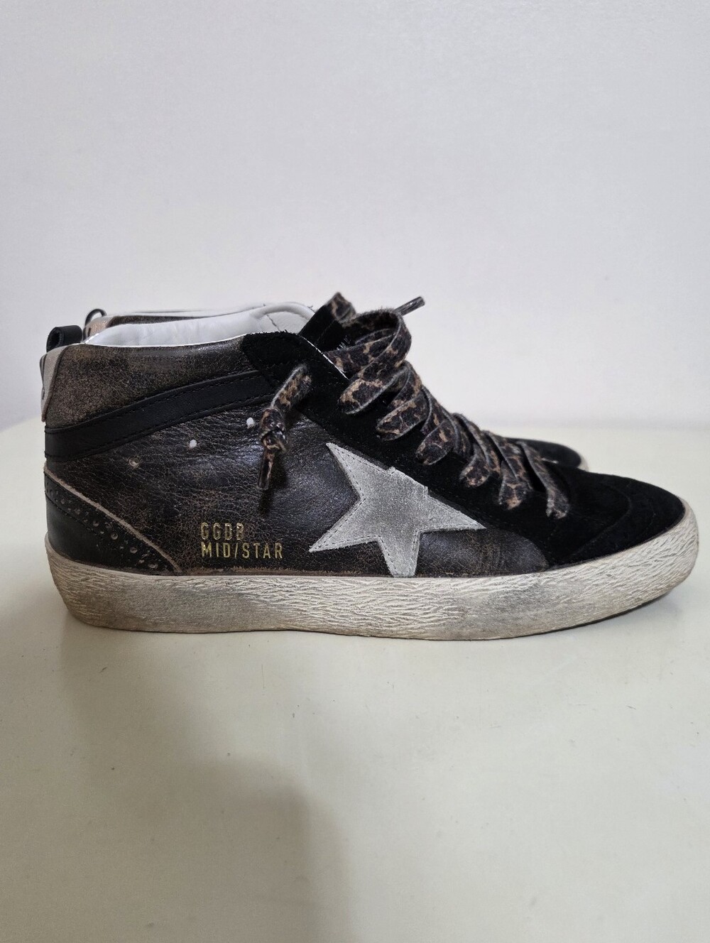 Golden Goose Women's MidStar Classic Black High-Top Sneakers With Cheetah Laces - Picture 6 of 11